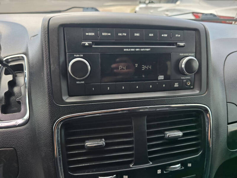 2016 Dodge Grand Caravan American Value Package