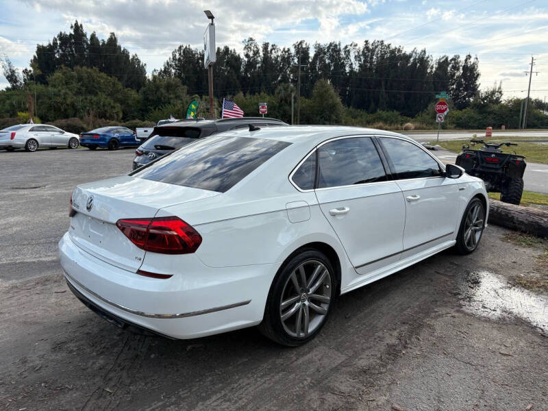 2017 Volkswagen Passat R-Line photo 12