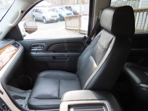 2012 Cadillac Escalade Platinum Edition