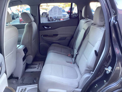 2017 GMC Acadia SLE-1