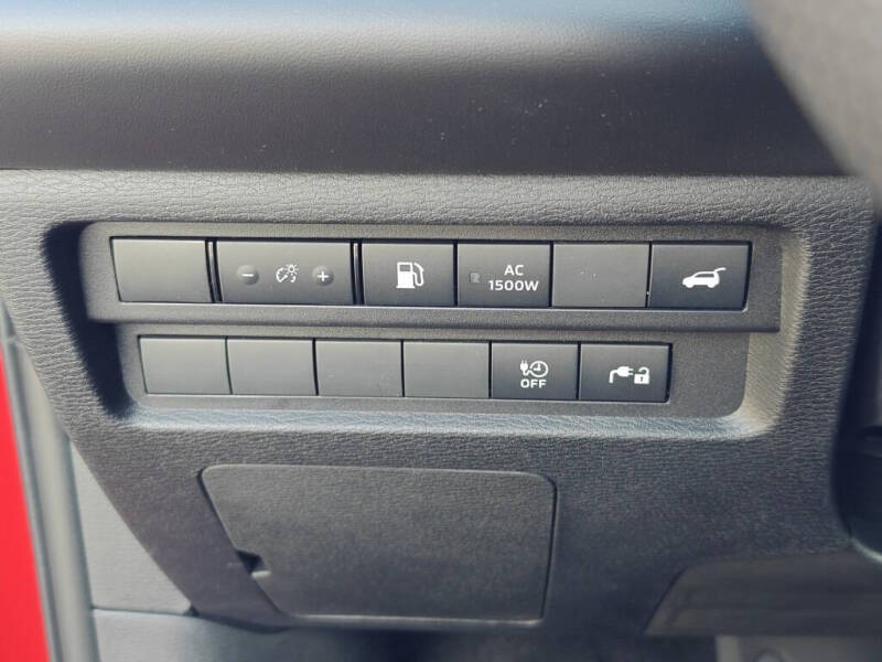 2025 Mitsubishi Outlander PHEV SEL Black Edition