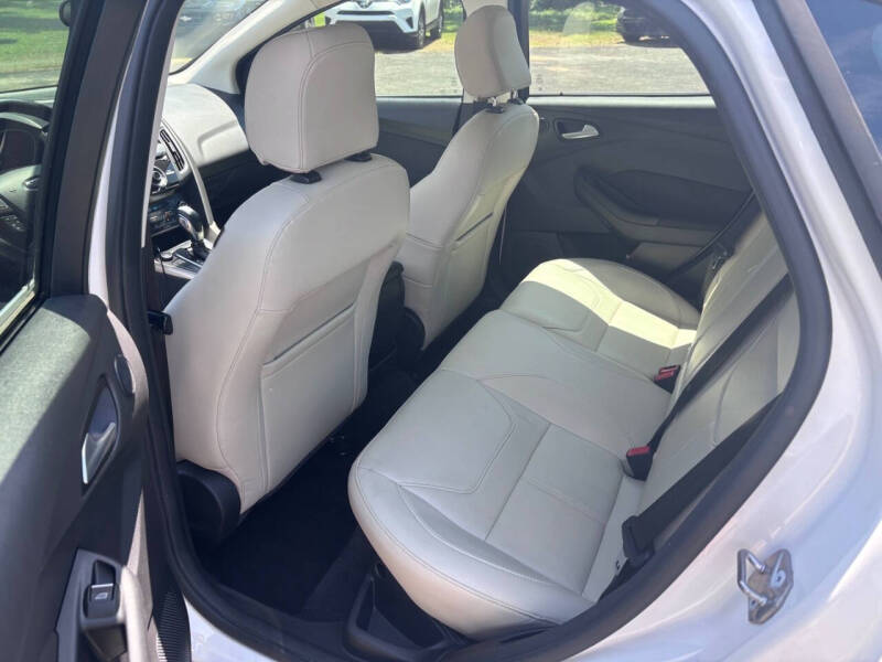 2017 Ford Focus Titanium