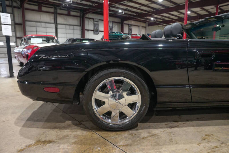 2002 Ford Thunderbird Deluxe