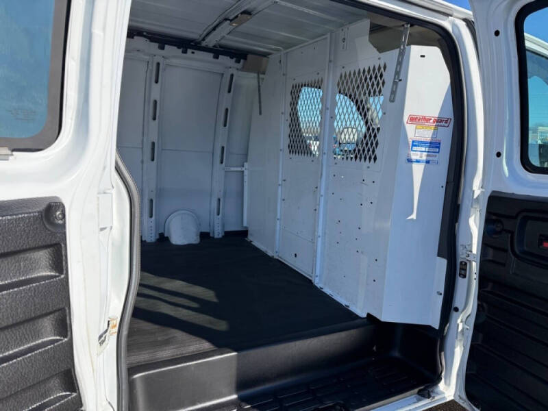 2021 Chevrolet Express 2500
