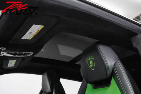 2022 Lamborghini Urus