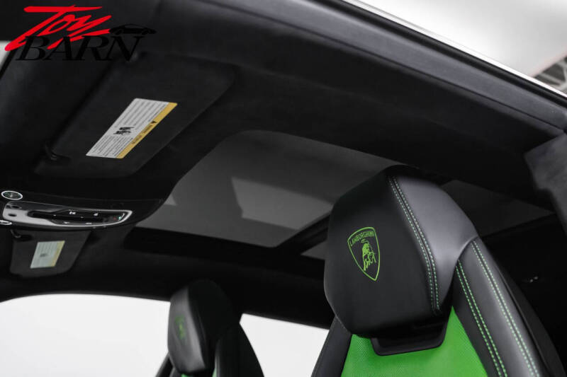 2022 Lamborghini Urus