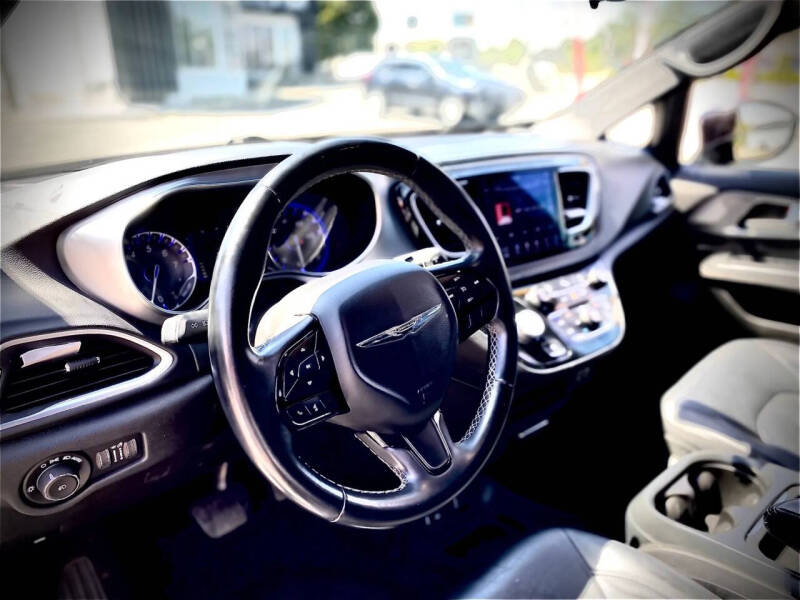 2018 Chrysler Pacifica Touring L