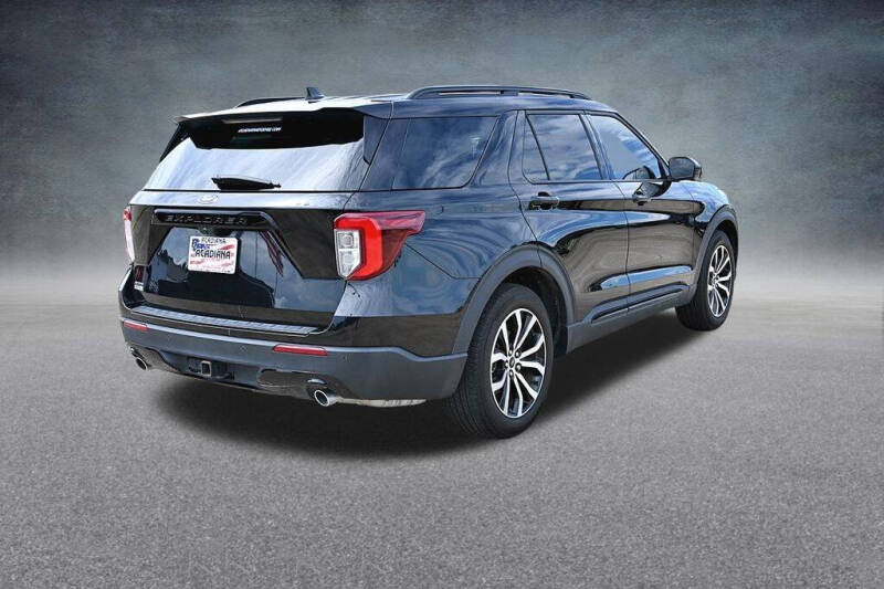 2022 Ford Explorer ST-Line