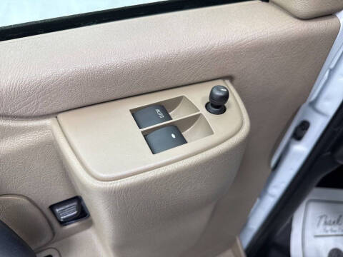 2025 Chevrolet Express 2500