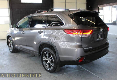 2018 Toyota Highlander LE
