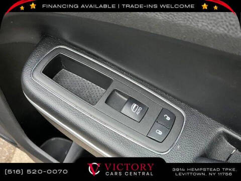 2023 Chrysler 300 Touring L