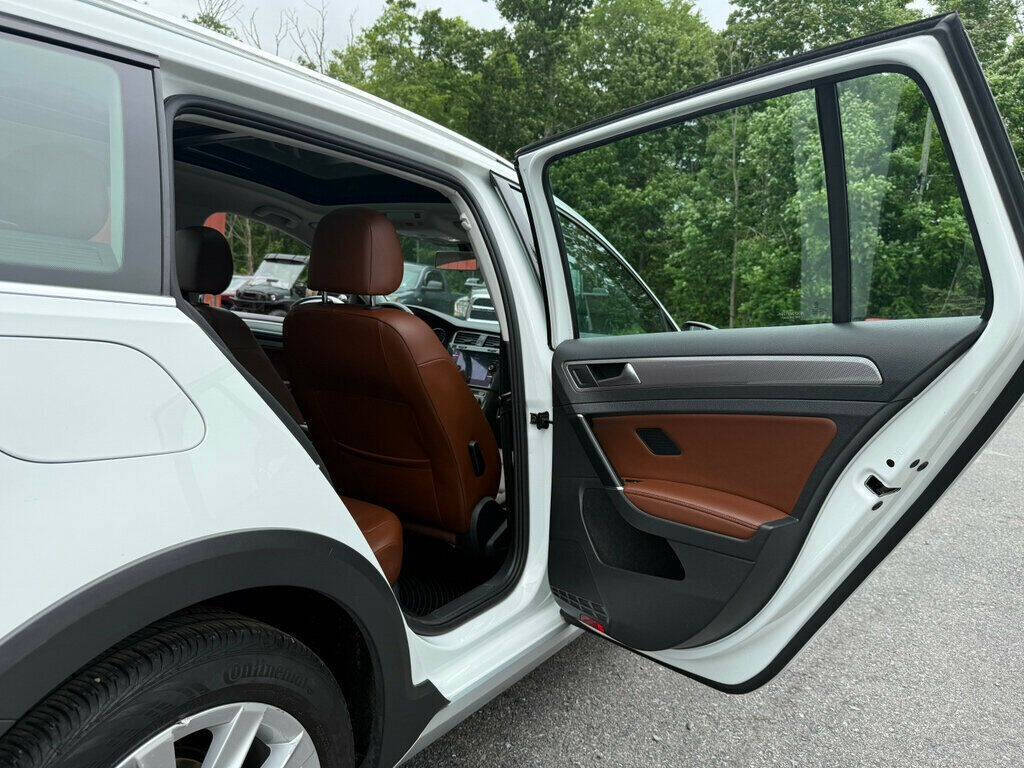 2018 Volkswagen Golf Alltrack 39
