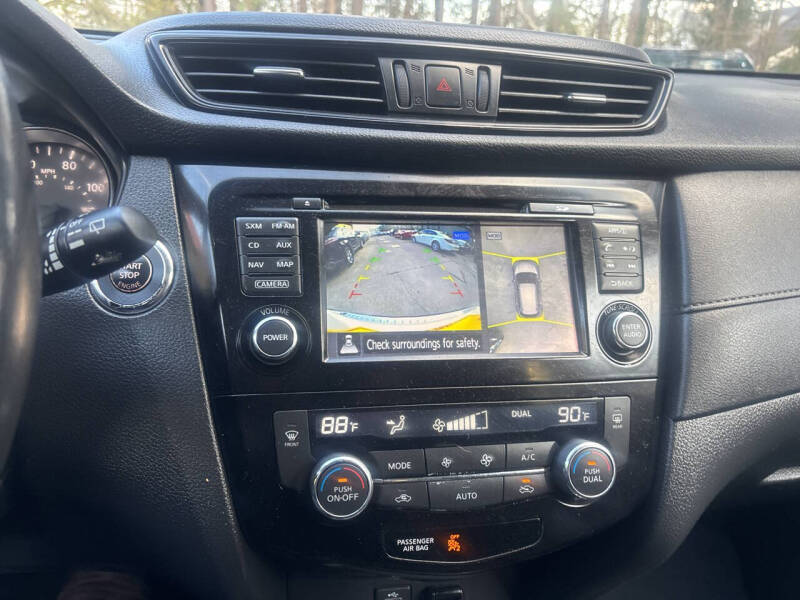 2017 Nissan Rogue SV