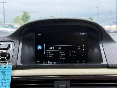 2016 Volvo XC70 T5 Platinum