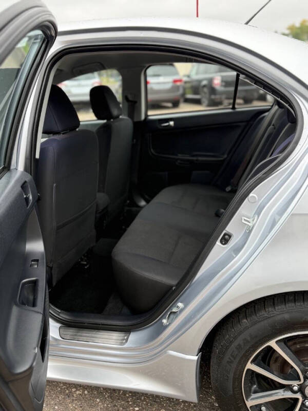 2015 Mitsubishi Lancer SE