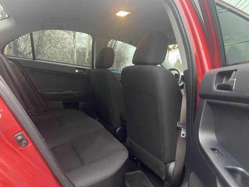 2016 Mitsubishi Lancer ES