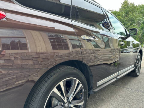 2020 Nissan Pathfinder Platinum