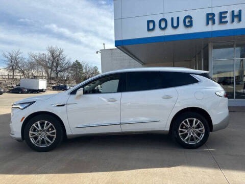 2023 Buick Enclave Essence