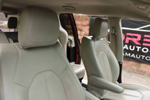 2021 Chrysler Pacifica Hybrid Touring L