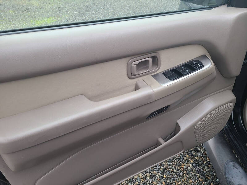 2004 Nissan Pathfinder SE