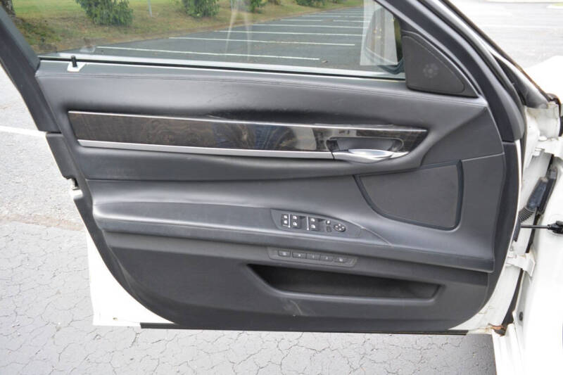 2012 BMW 7 Series 740Li