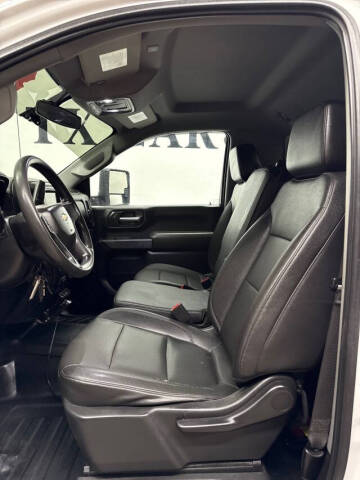 2021 Chevrolet Silverado 3500HD CC