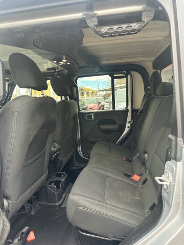 2022 Jeep Gladiator Willys