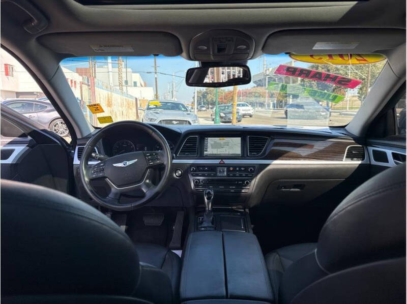 2015 Hyundai Genesis