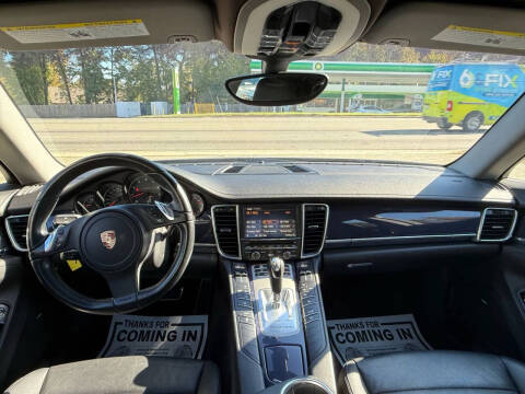 2012 Porsche Panamera