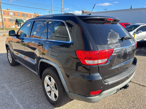 2011 Jeep Grand Cherokee Laredo