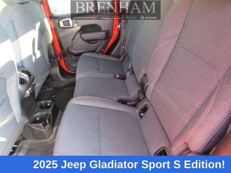 2025 Jeep Gladiator Sport