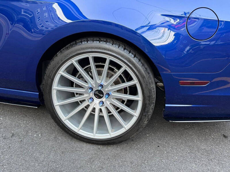 2014 Ford Mustang V6