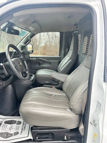 2021 Chevrolet Express 2500