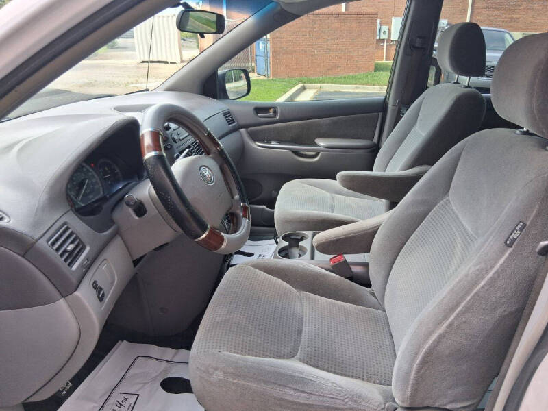 2006 Toyota Sienna CE 7 Passenger