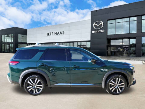 2025 Nissan Pathfinder Platinum