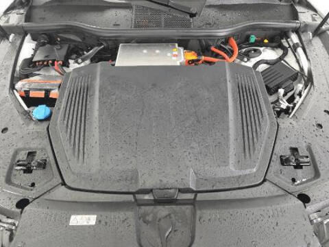 2022 Audi e-tron quattro Premium