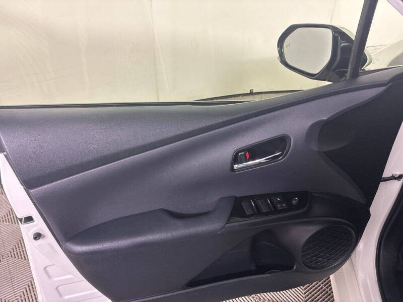 2019 Toyota Prius LE AWD-e