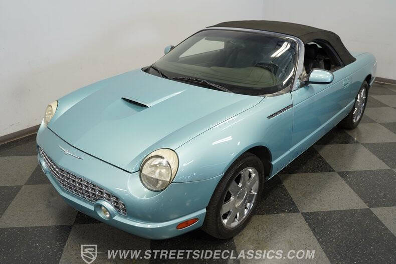 2002 Ford Thunderbird Deluxe