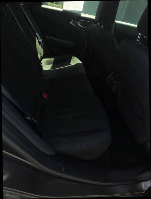 2016 Chrysler 200