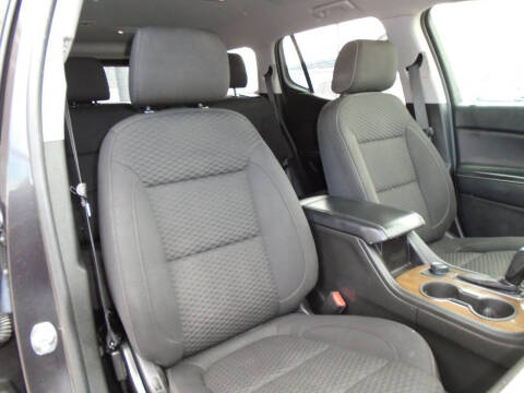 2017 GMC Acadia SLE-2