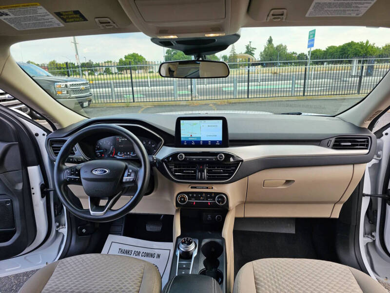 2020 Ford Escape SE