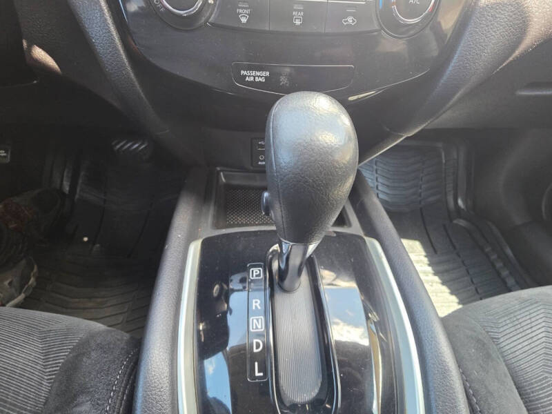 2016 Nissan Rogue S