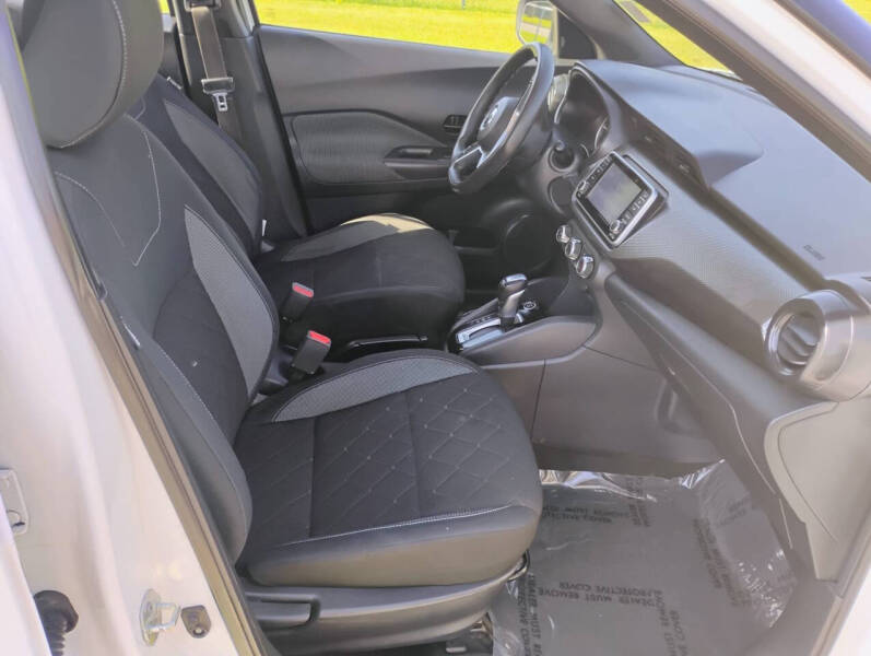 2020 Nissan Kicks S