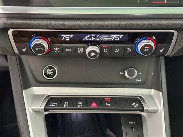 2024 Audi Q3 quattro S line Premium 45 TFSI