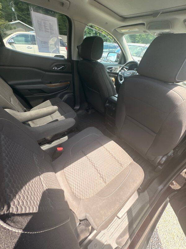2017 GMC Acadia SLE-2