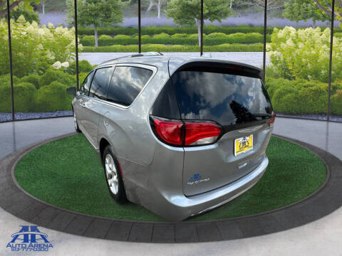 2017 Chrysler Pacifica Touring-L Plus