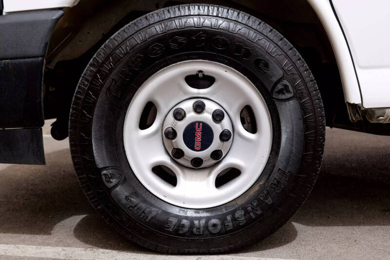 2021 GMC Savana 2500