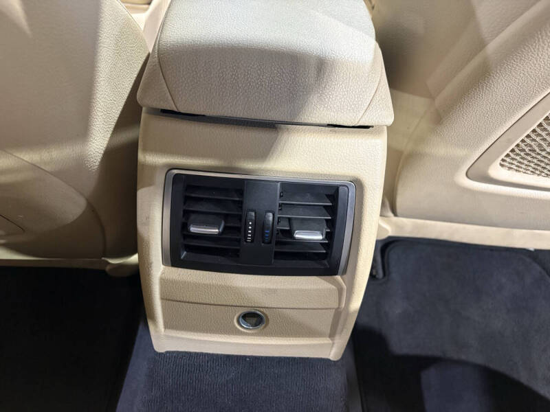 2017 BMW 3 Series 330i