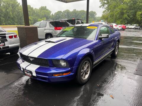 2005 Ford Mustang for sale at Valpo Motors in Valparaiso IN