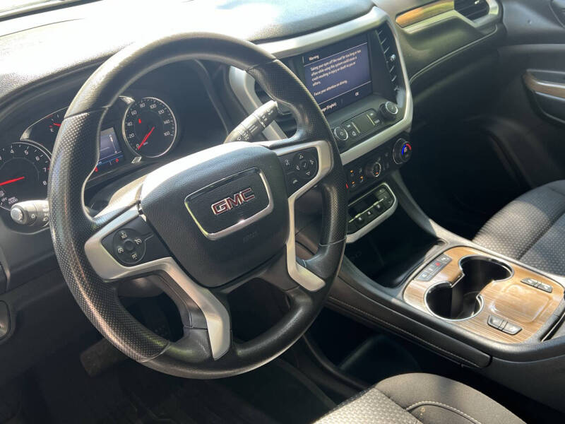 2021 GMC Acadia SLE
